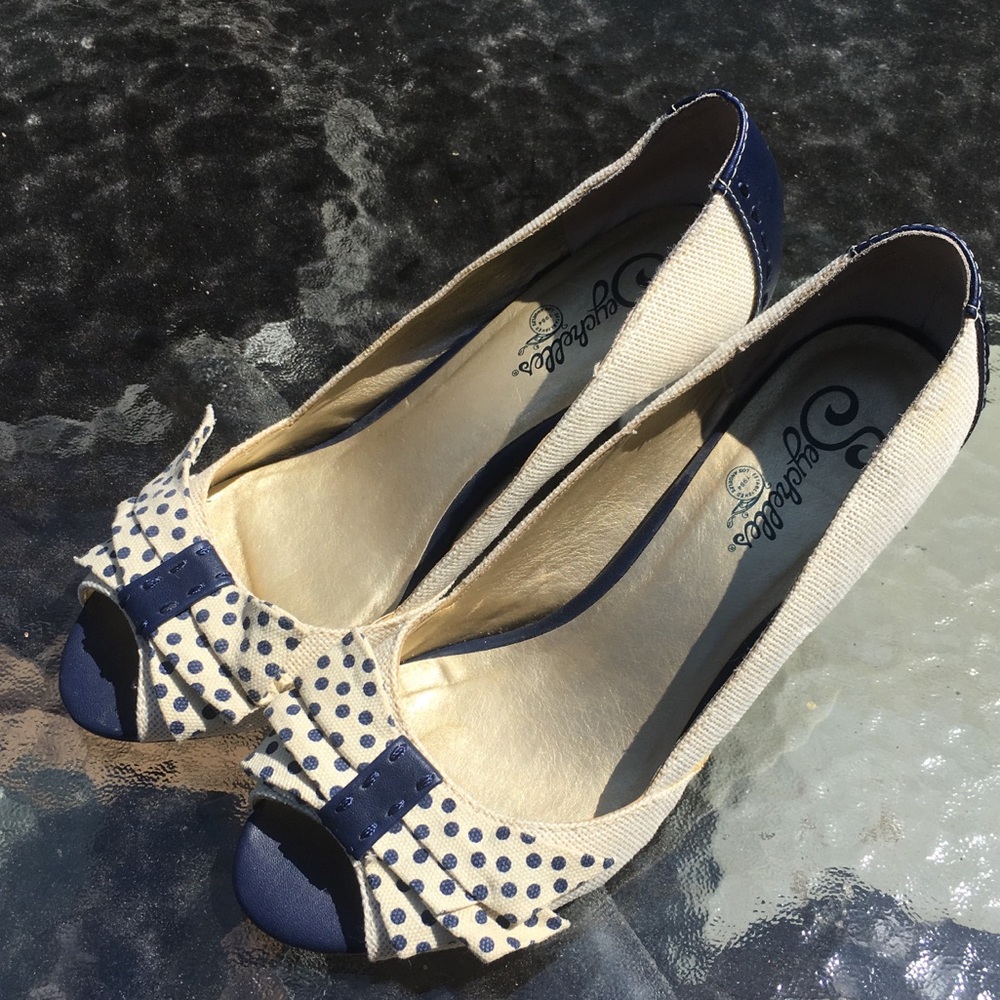 Seychelles heels